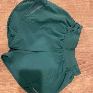 Preppy Lululemon Hotty Hot shorts *RARE COLOR* no sold anymore